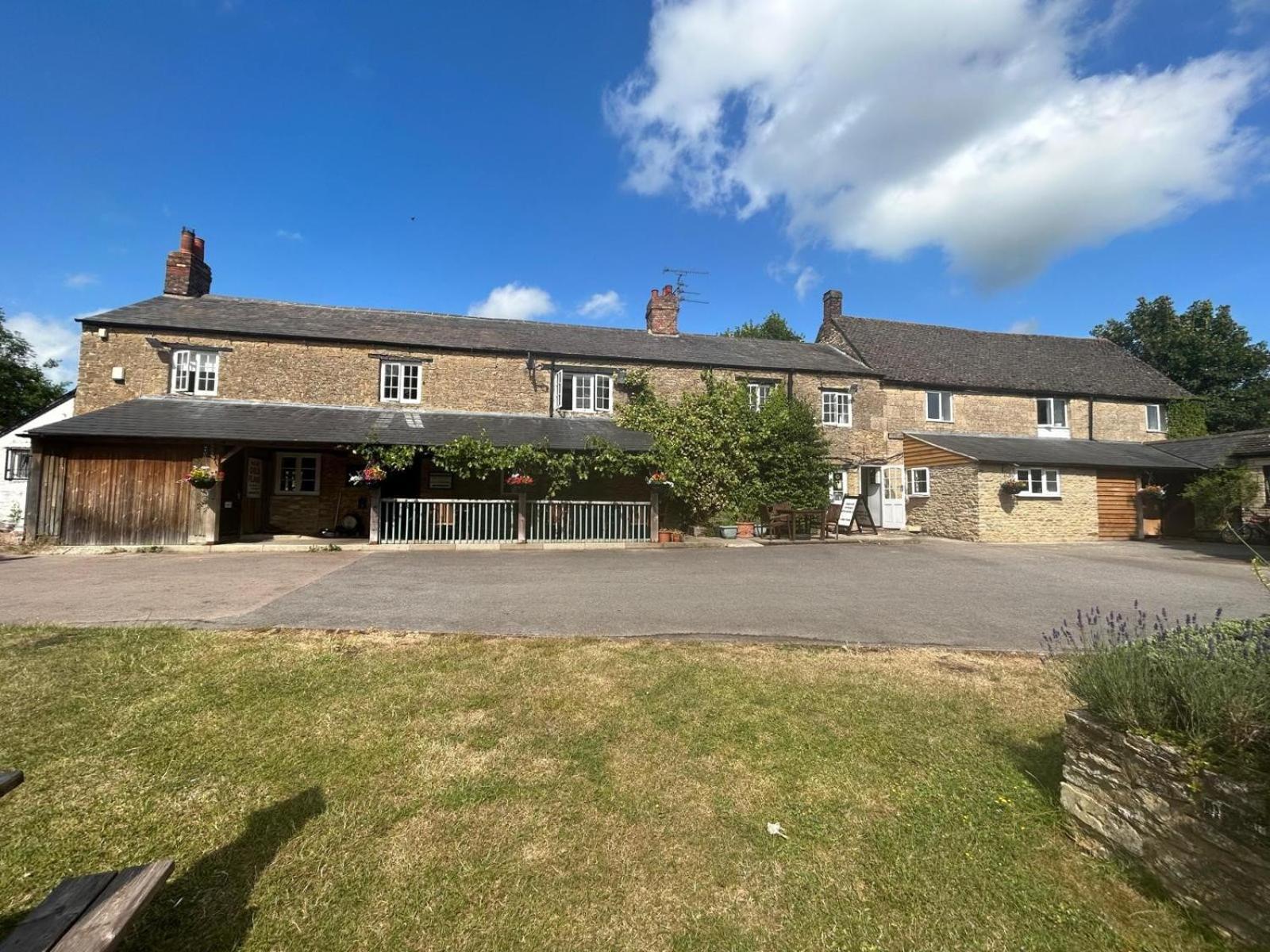 The Highwayman Hotel Kidlington Ngoại thất bức ảnh